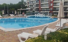 Apartment In Emberli Aparthotel